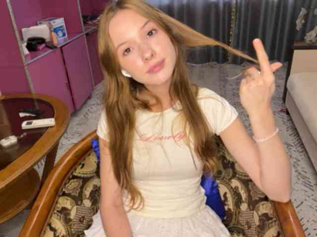 MagdaReino Live Webcam on BongaCams