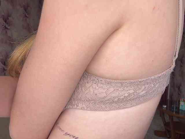 MagdaReino webcam