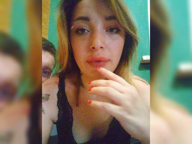 SanyaNastya live cam on BongaCams
