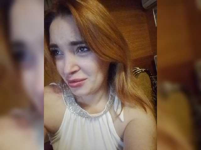 SanyaNastya, modelo de webcam