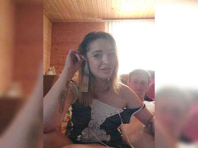 SanyaNastya webcam