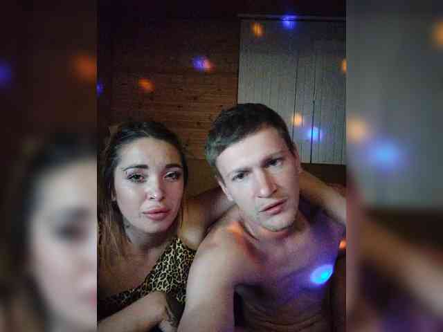 SanyaNastya webcam
