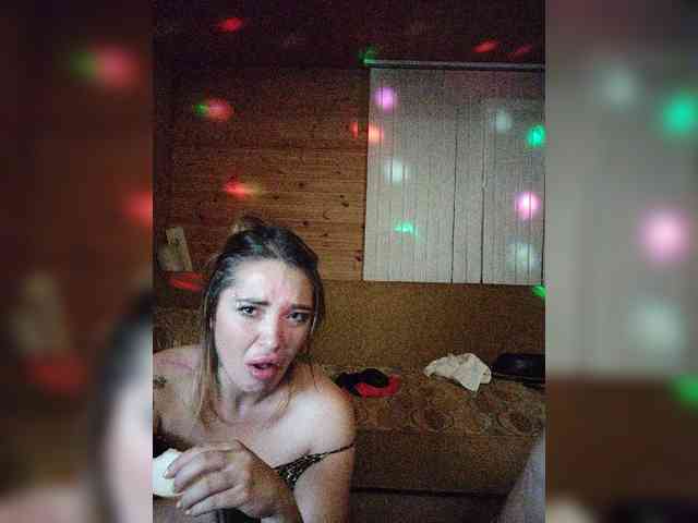 SanyaNastya webcam
