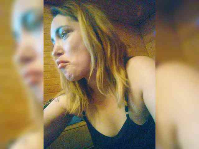 SanyaNastya Live Webcam on BongaCams