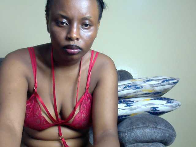 Lilpretty16 live cam on BongaCams