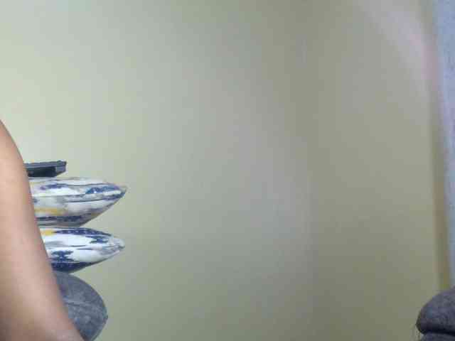 Lilpretty16 webcam