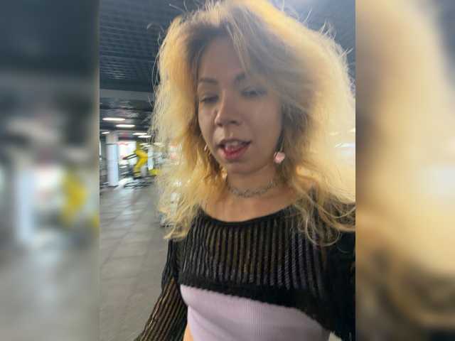 Lexy-Luna live cam on BongaCams