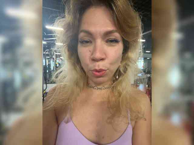 Lexy-Luna webcam