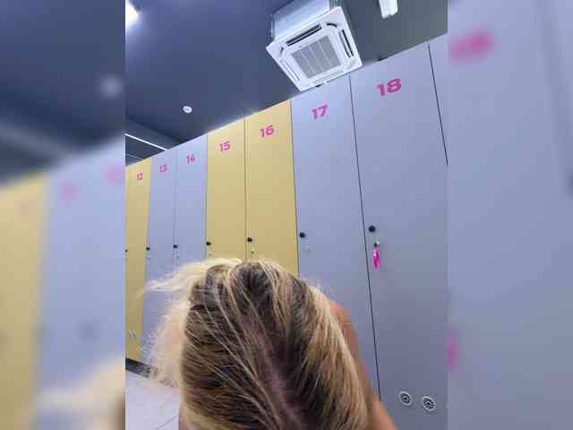 Lexy-Luna webcam