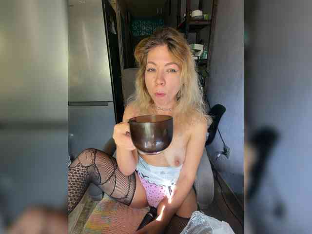 Lexy-Luna webcam