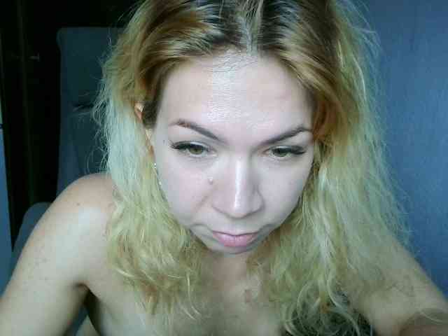 Lexy-Luna webcam