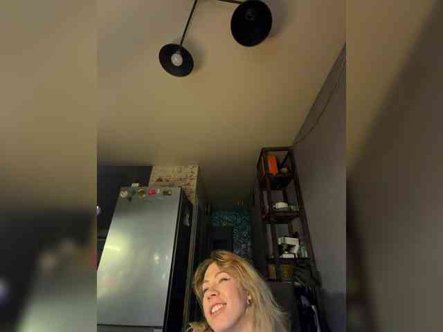 Lexy-Luna webcam