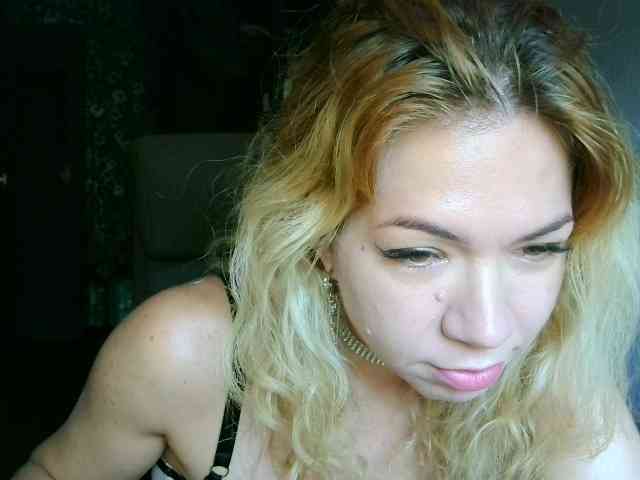 Lexy-Luna webcam
