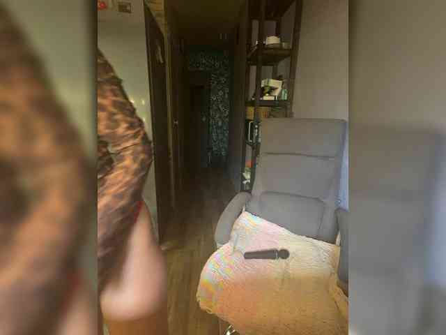 Lexy-Luna webcam