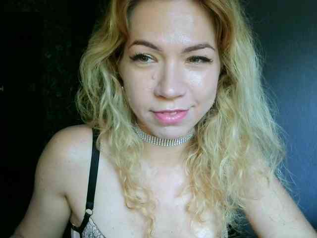 Lexy-Luna webcam