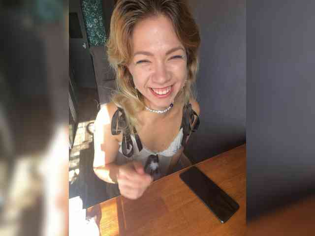 Lexy-Luna webcam