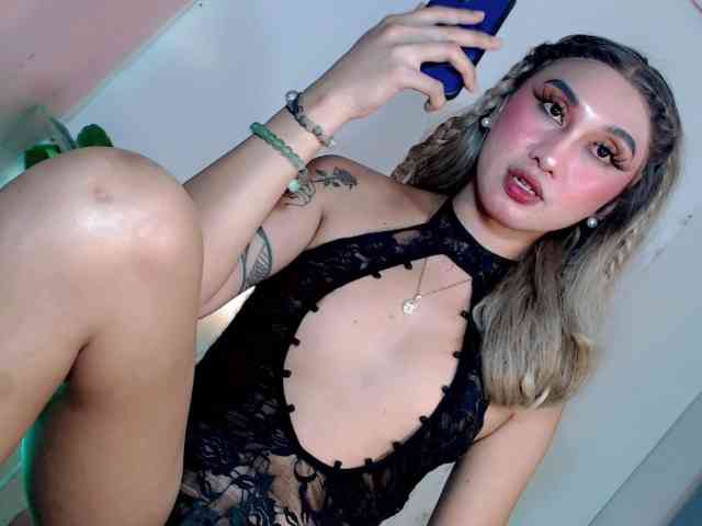 Heartpiercer143 Live Webcam on BongaCams
