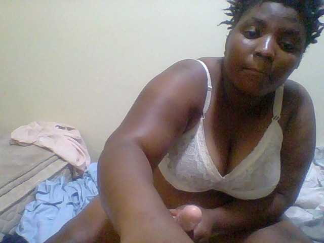Monlight- live cam on BongaCams