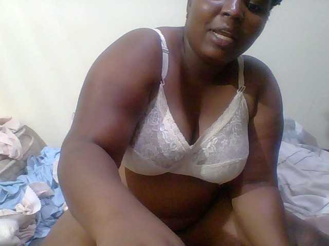 Monlight- live cam on BongaCams