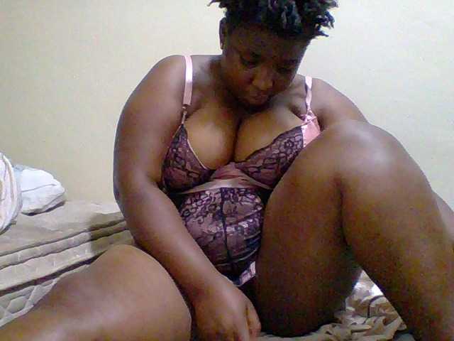 Monlight- live cam on BongaCams