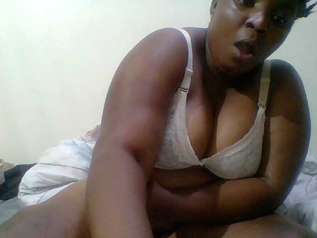 Monlight- live cam on BongaCams