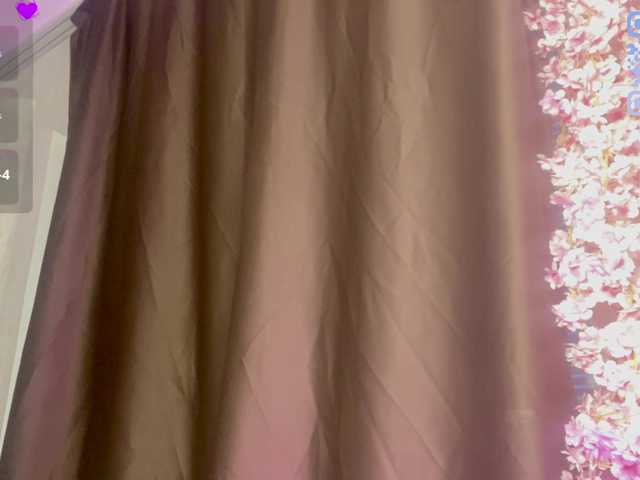 KiraSweet live cam on BongaCams