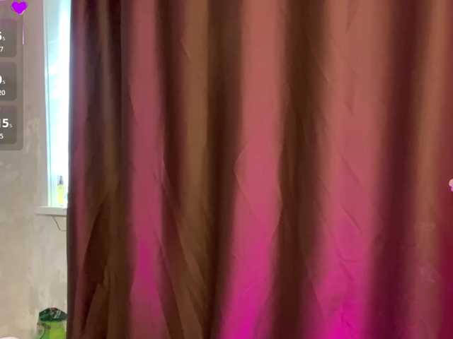KiraSweet live cam on BongaCams