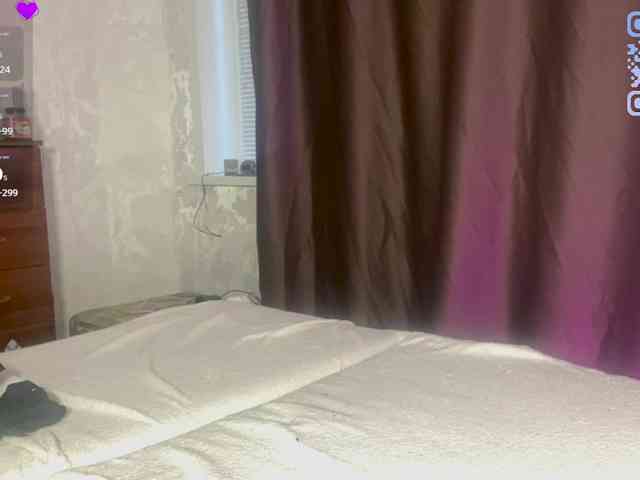 KiraSweet webcam