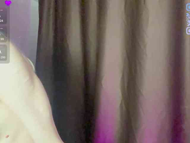 KiraSweet webcam