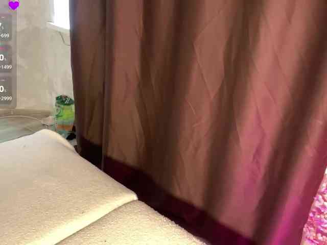 KiraSweet webcam