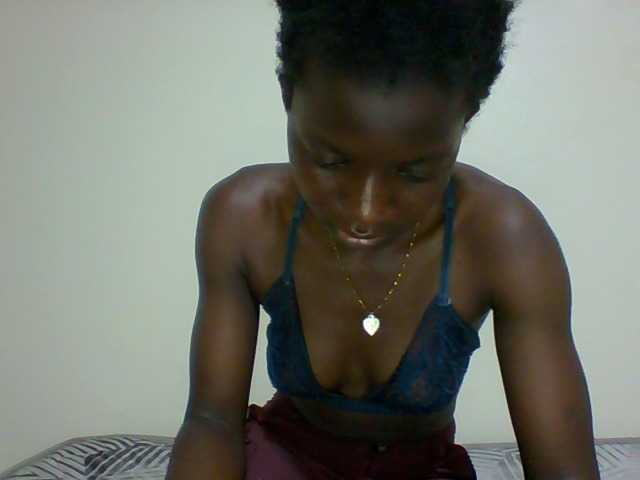 Miss-velvet live webcam show