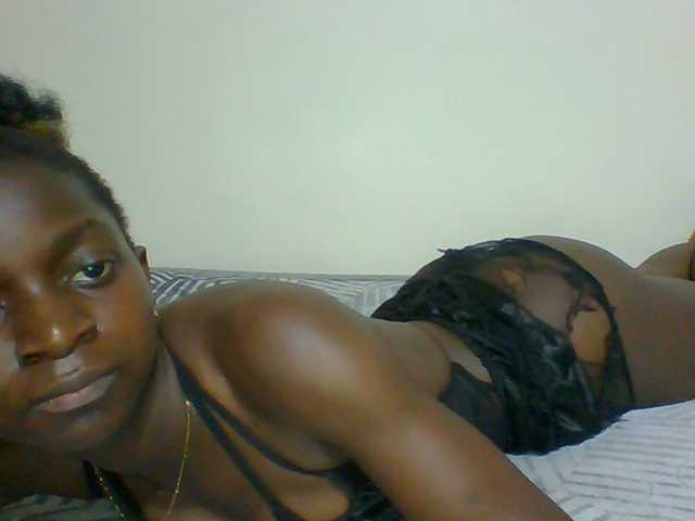 Miss-velvet live webcam show