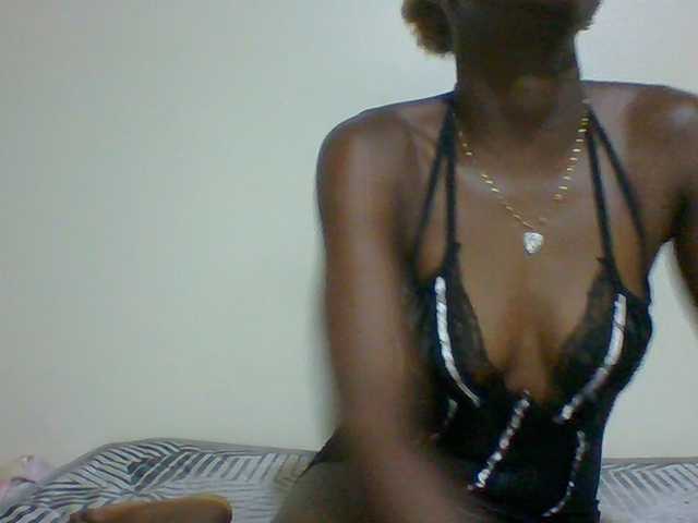 Miss-velvet live webcam show