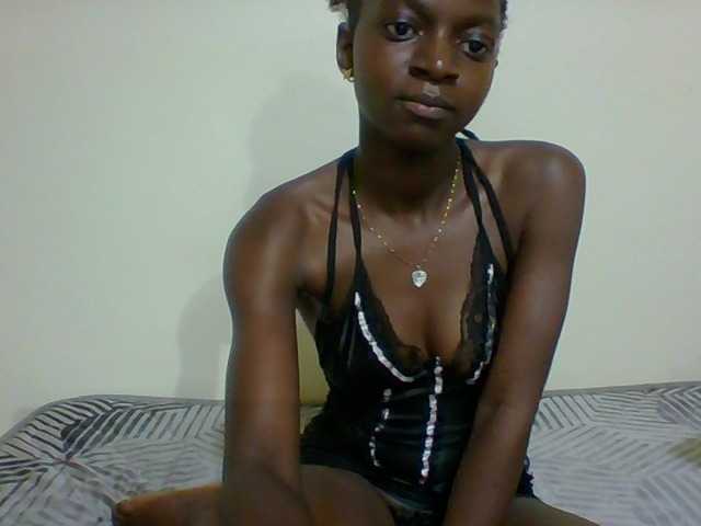 Miss-velvet live webcam show