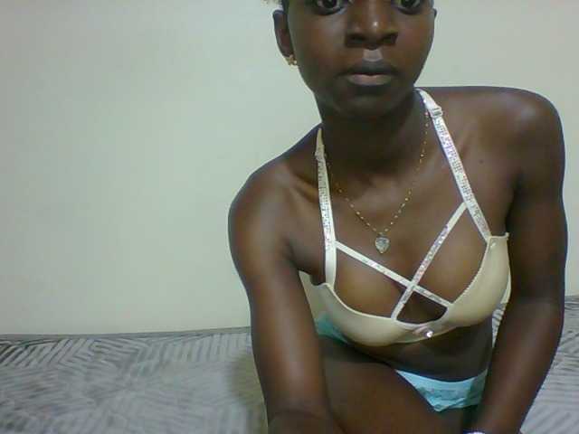Miss-velvet live cam on BongaCams