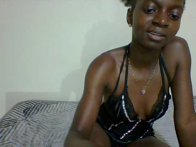 Miss-velvet live cam on BongaCams