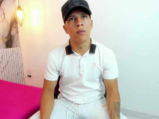 AlexMorris1, 21 y/o - Live Cam on BongaCams