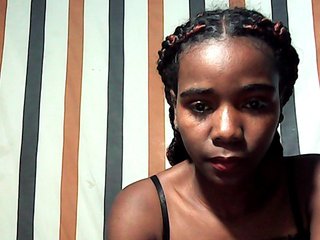 LandiQueen12's Live Webcam