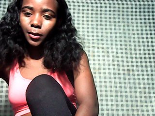 LandiQueen12's Live Webcam