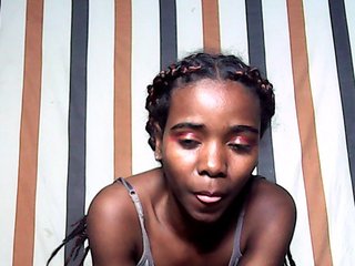 LandiQueen12