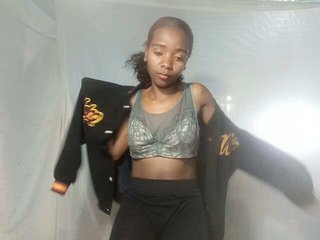 LandiQueen12