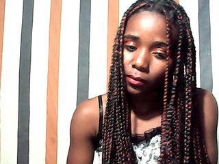 LandiQueen12's Live Webcam