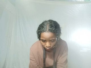 LandiQueen12
