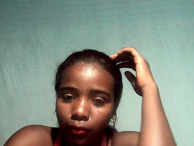 LandiQueen12 live cam on BongaCams