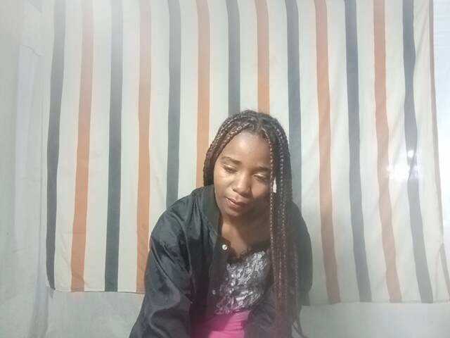 LandiQueen12