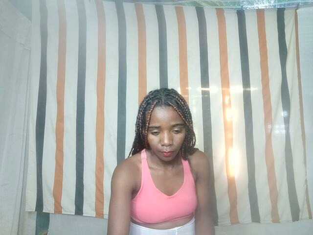 LandiQueen12
