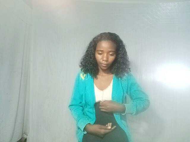LandiQueen12