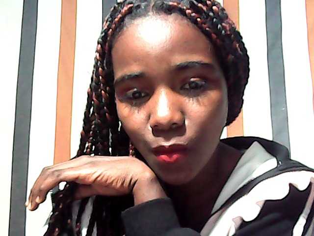 LandiQueen12
