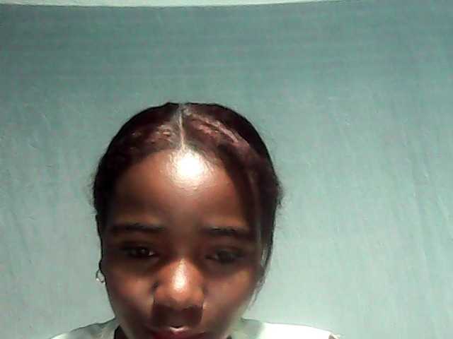 LandiQueen12 live cam on BongaCams