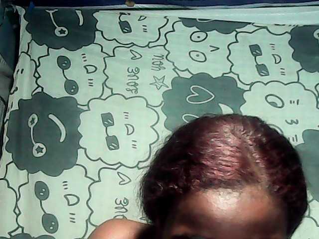 LandiQueen12 live cam on BongaCams